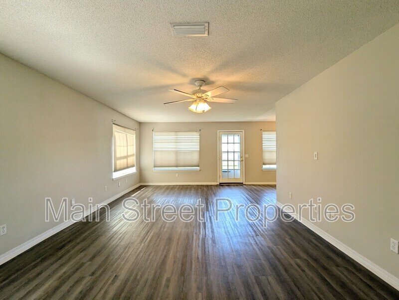 3331 Two Sisters Way property image