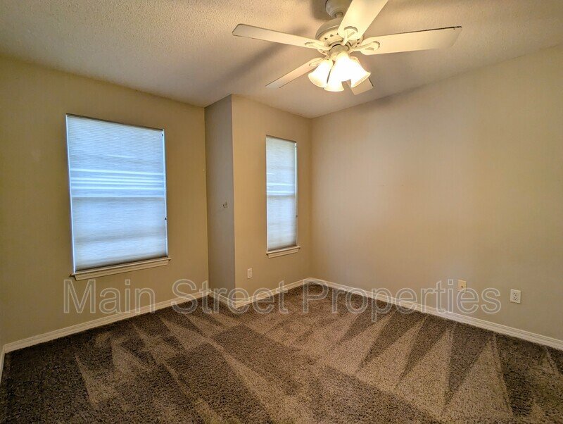 3331 Two Sisters Way property image