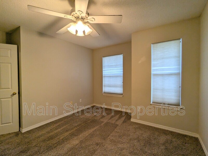 3331 Two Sisters Way property image