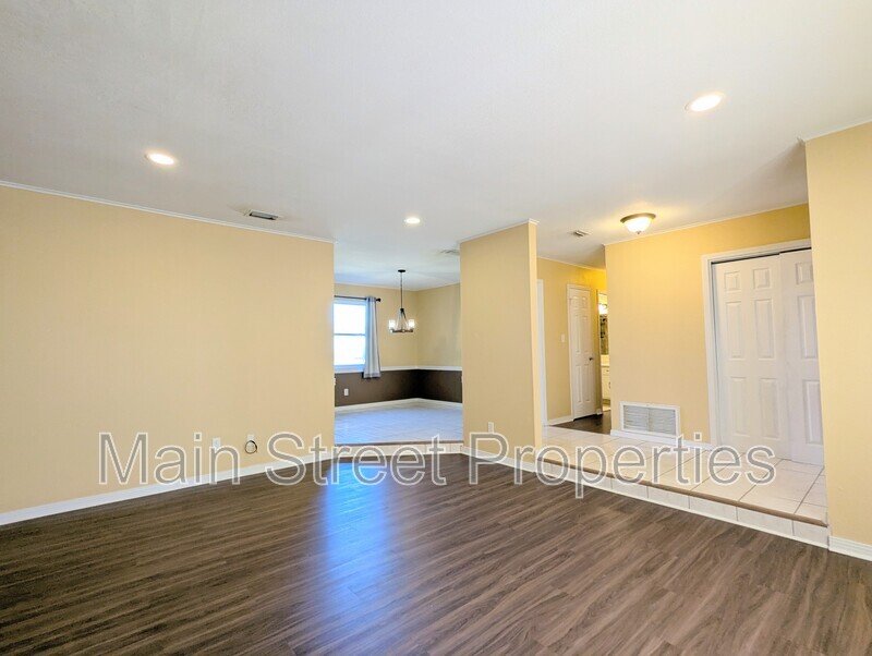 Bright property image