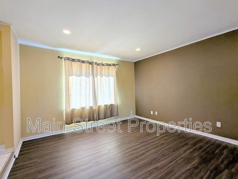 Bright property image