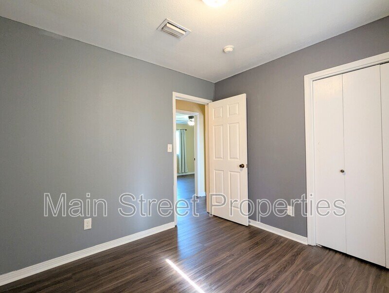 Bright property image