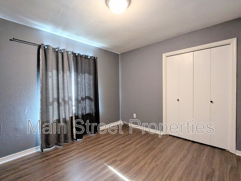 Bright property image