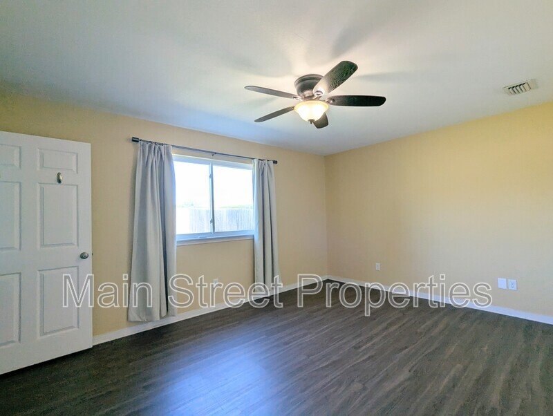 Bright property image