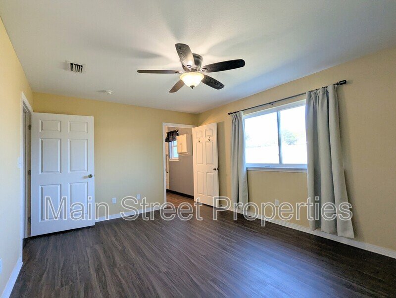 Bright property image