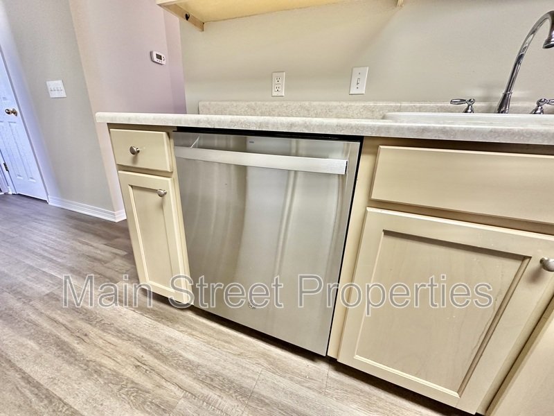 3331 Two Sisters Way property image