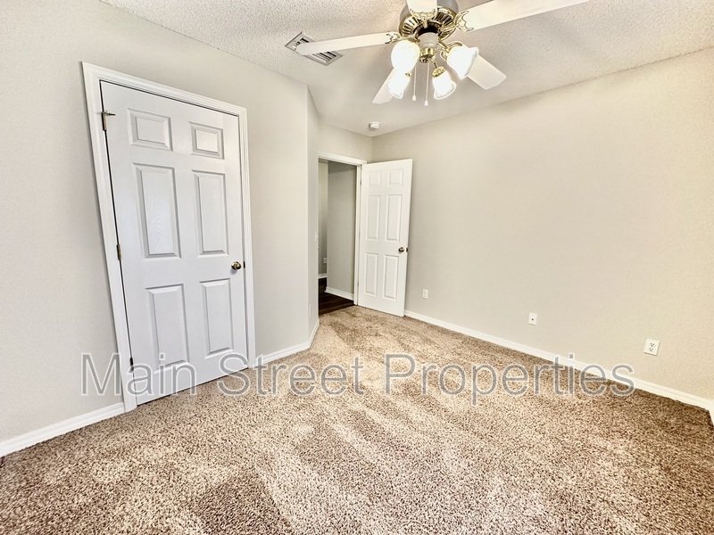 3331 Two Sisters Way property image