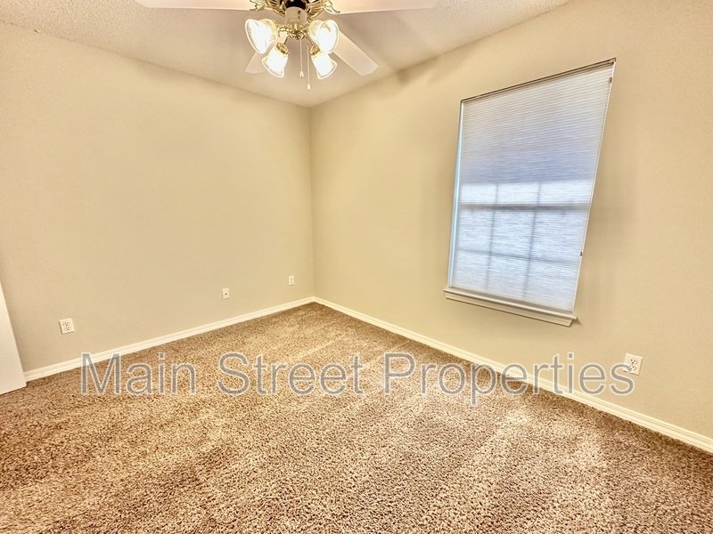 3331 Two Sisters Way property image