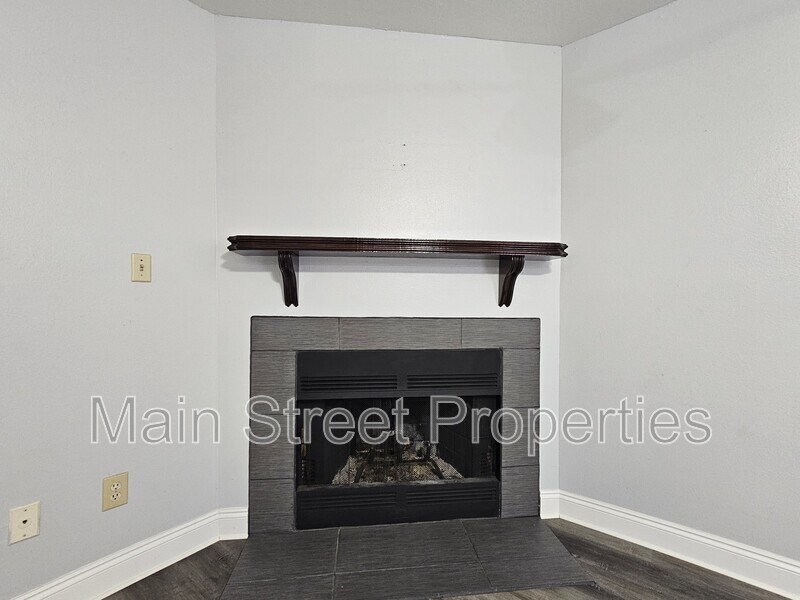 6206 Woodward Lane property image