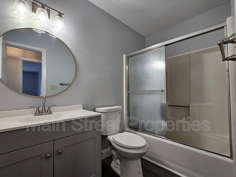 6206 Woodward Lane property image