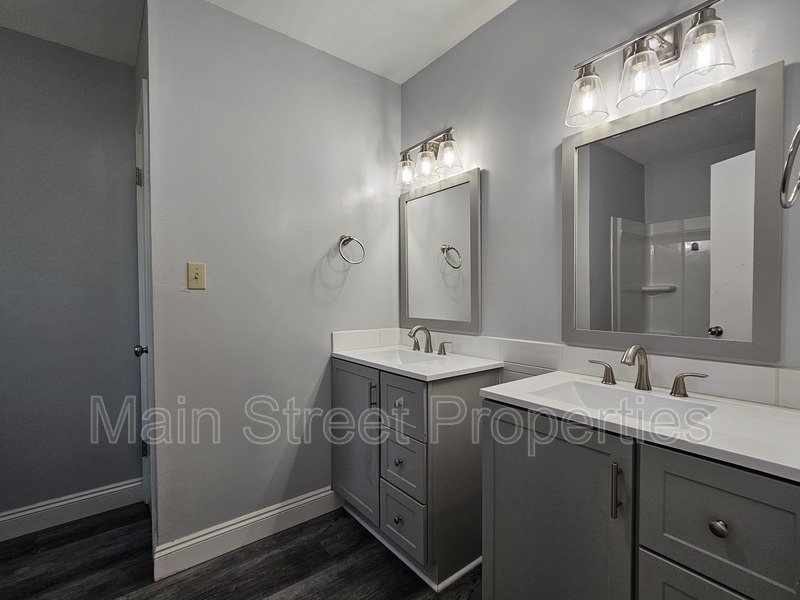 6206 Woodward Lane property image