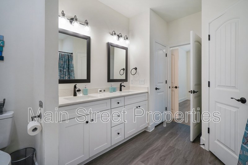 5214 Arrowhead Road property image