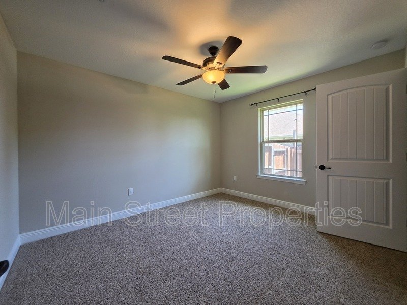8839 Longmont Way property image