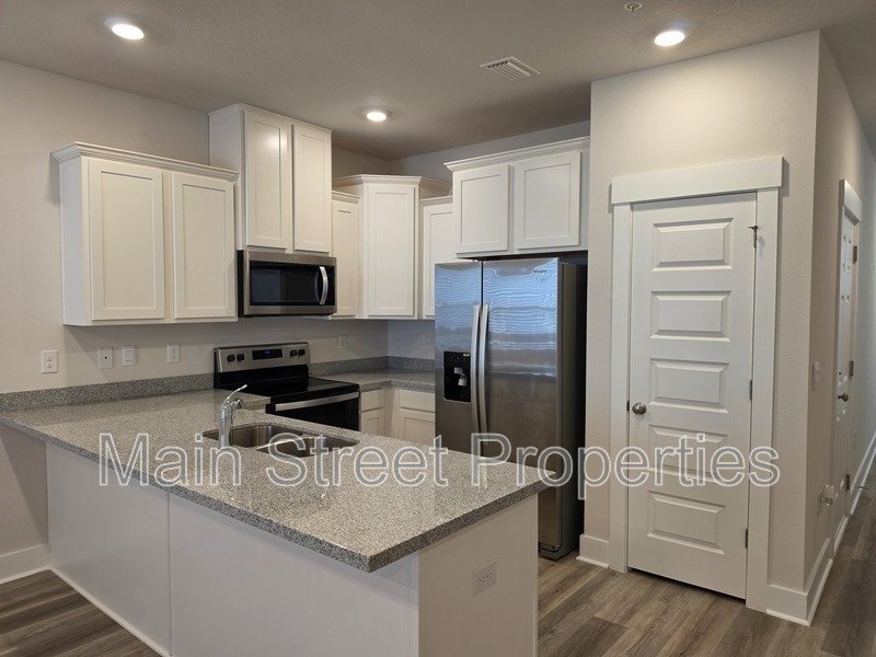 9525 Nature Creek Circle property image