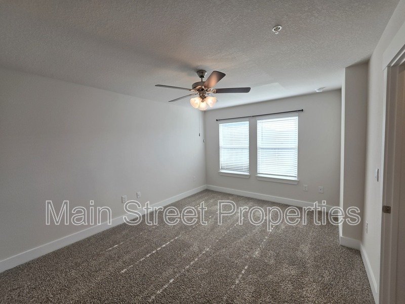 9525 Nature Creek Circle property image