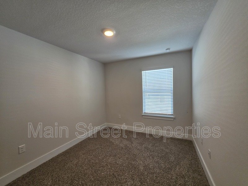 9525 Nature Creek Circle property image