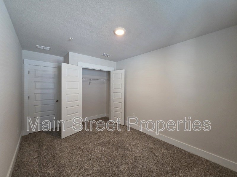 9525 Nature Creek Circle property image