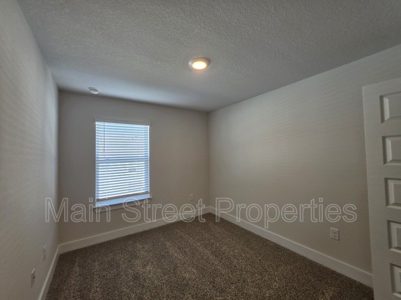 9525 Nature Creek Circle property image