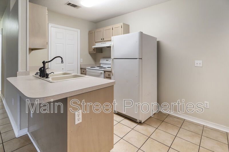 3216 Two Sisters Way property image