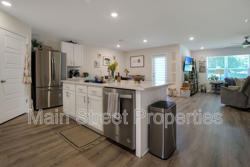 951 Lovebird Court property image