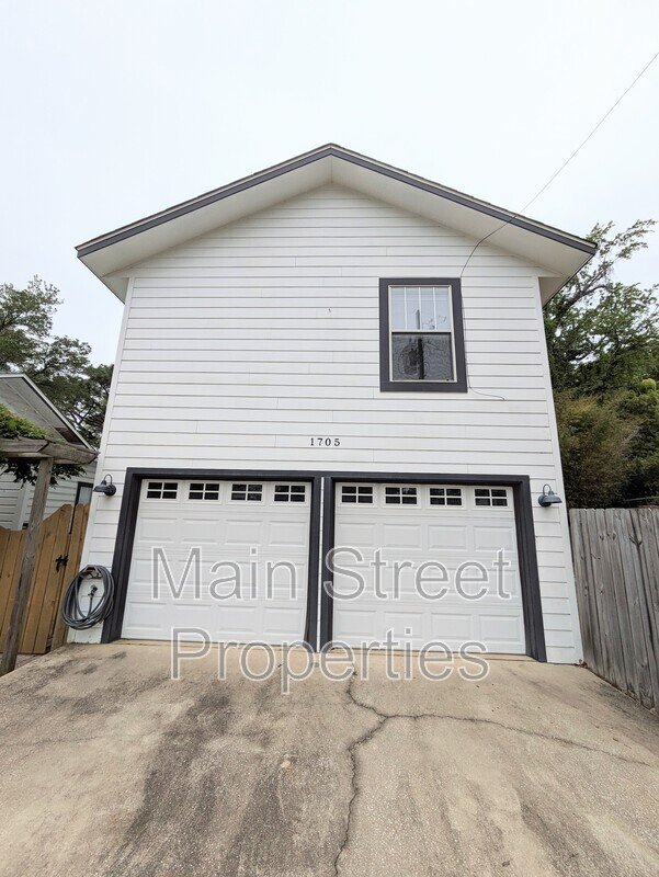 1705 North 17th Avenue property image