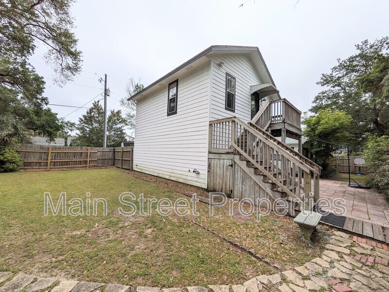 1705 North 17th Avenue property image
