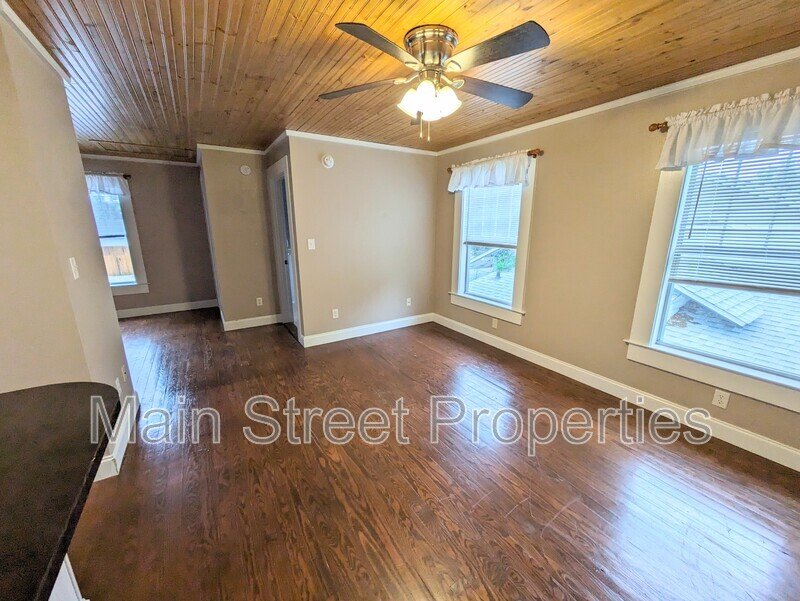 1705 North 17th Avenue property image