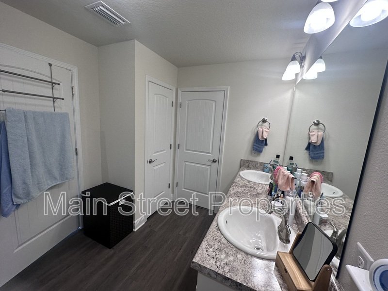 5217 Saufley Field Road property image