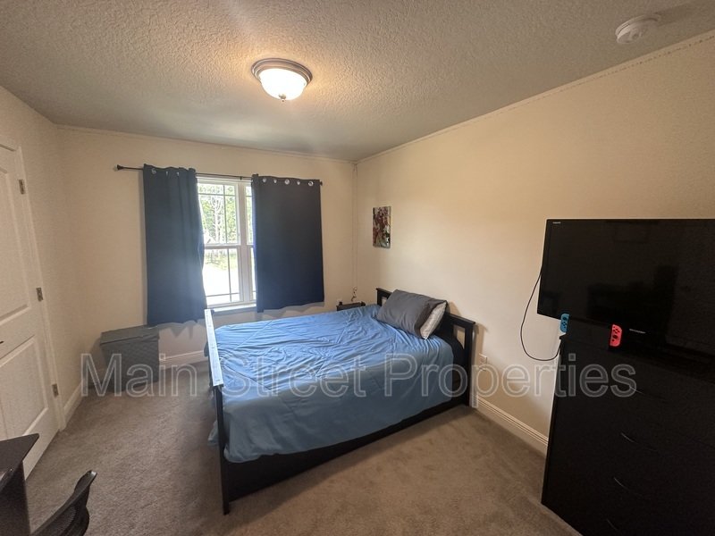 5217 Saufley Field Road property image