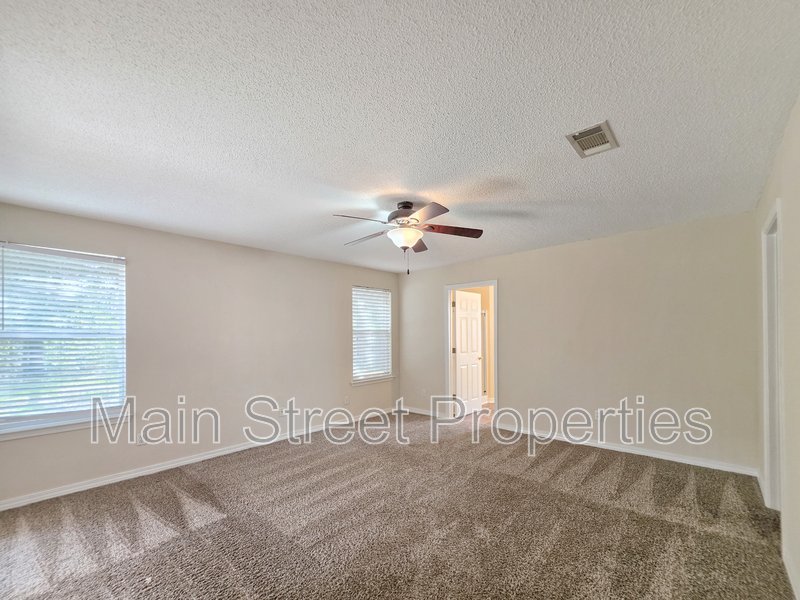 1057 Freeboard Boulevard property image