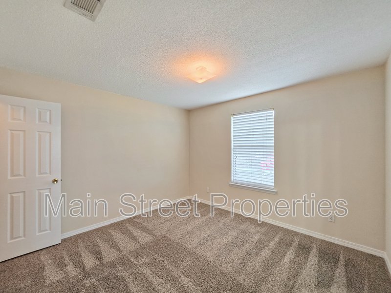 1057 Freeboard Boulevard property image