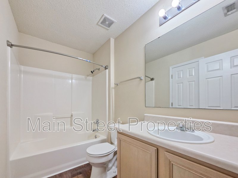 1057 Freeboard Boulevard property image