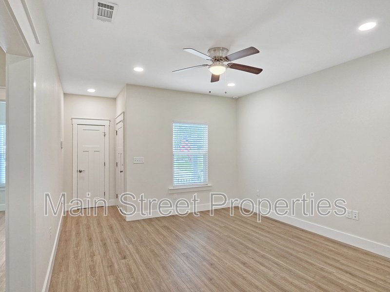2289 Dog Track Road B property image