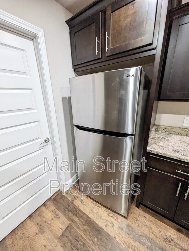 7799 Ira Drive B property image