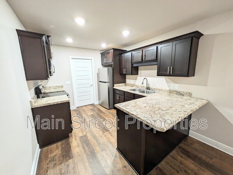 7799 Ira Drive B property image