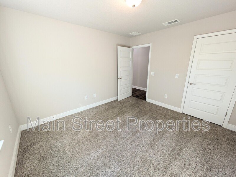 7799 Ira Drive B property image