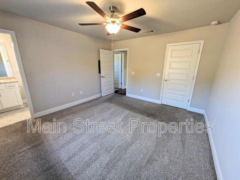 7799 Ira Drive B property image
