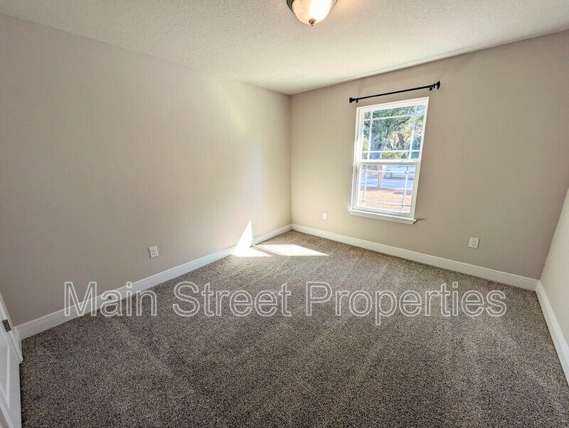7799 Ira Drive B property image