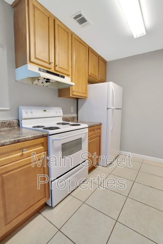 3346 Greenbriar Circle D property image