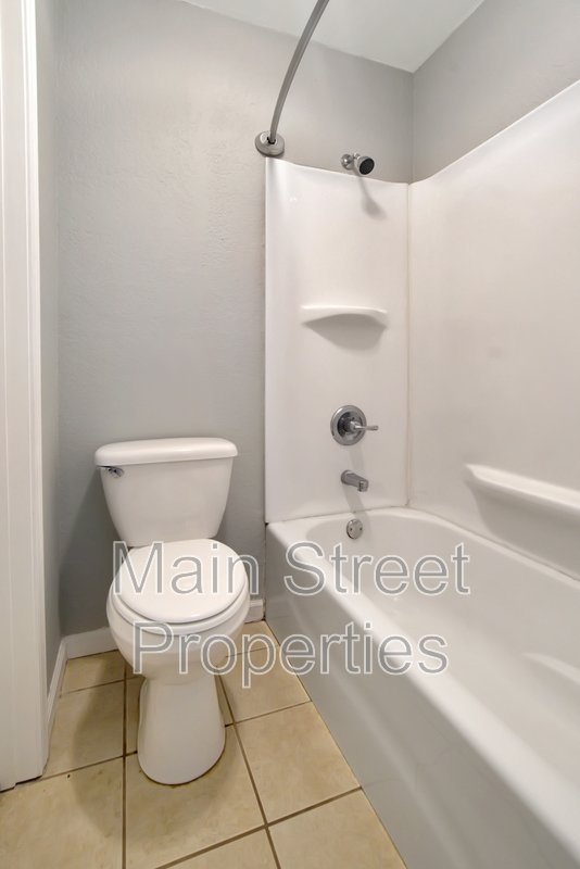 3346 Greenbriar Circle D property image