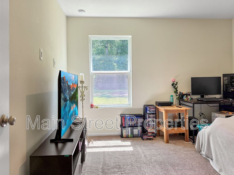 Bright property image
