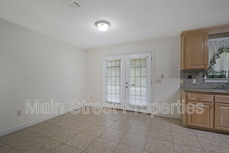 1301 Elliott Street property image