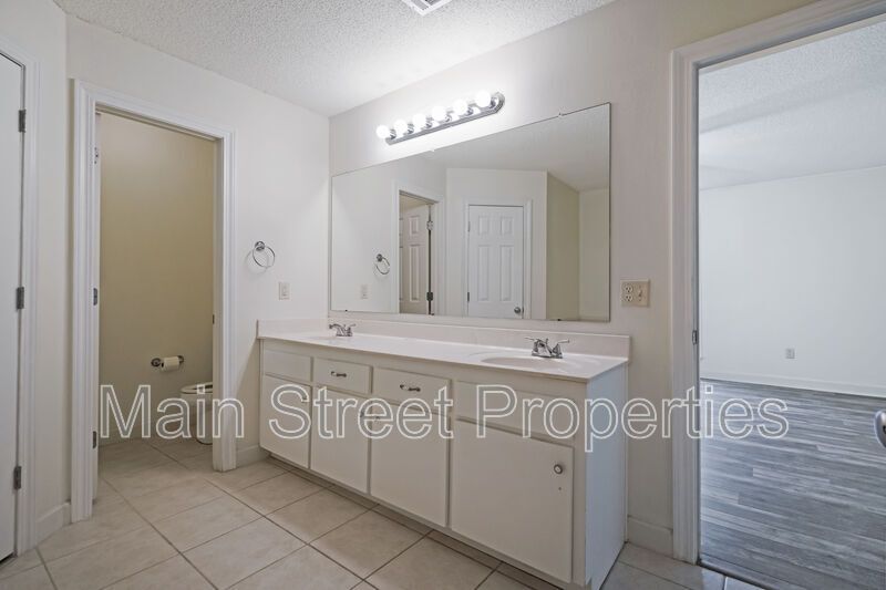 1301 Elliott Street property image