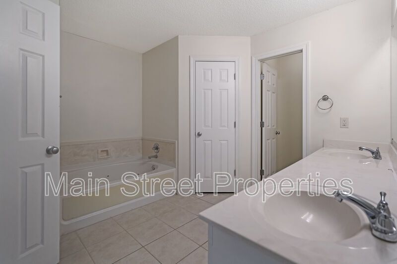 1301 Elliott Street property image