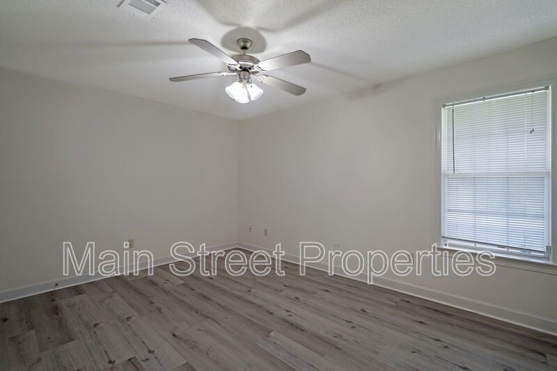 1301 Elliott Street property image