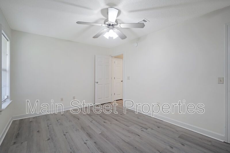 1301 Elliott Street property image