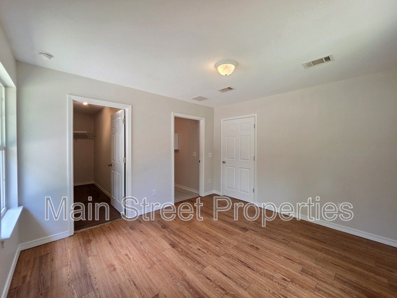 8510 Pond Avenue property image