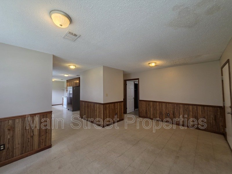 2014 Woodbury Drive property image