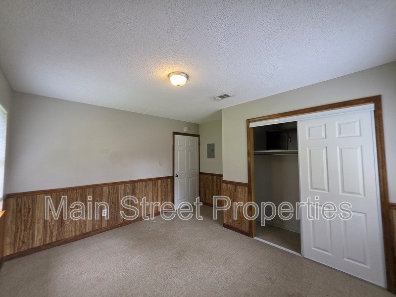 2014 Woodbury Drive property image