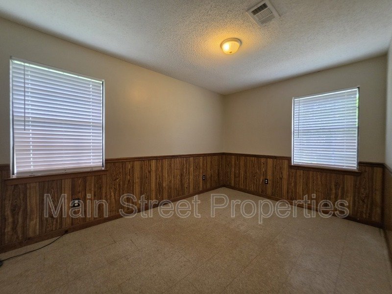 2014 Woodbury Drive property image